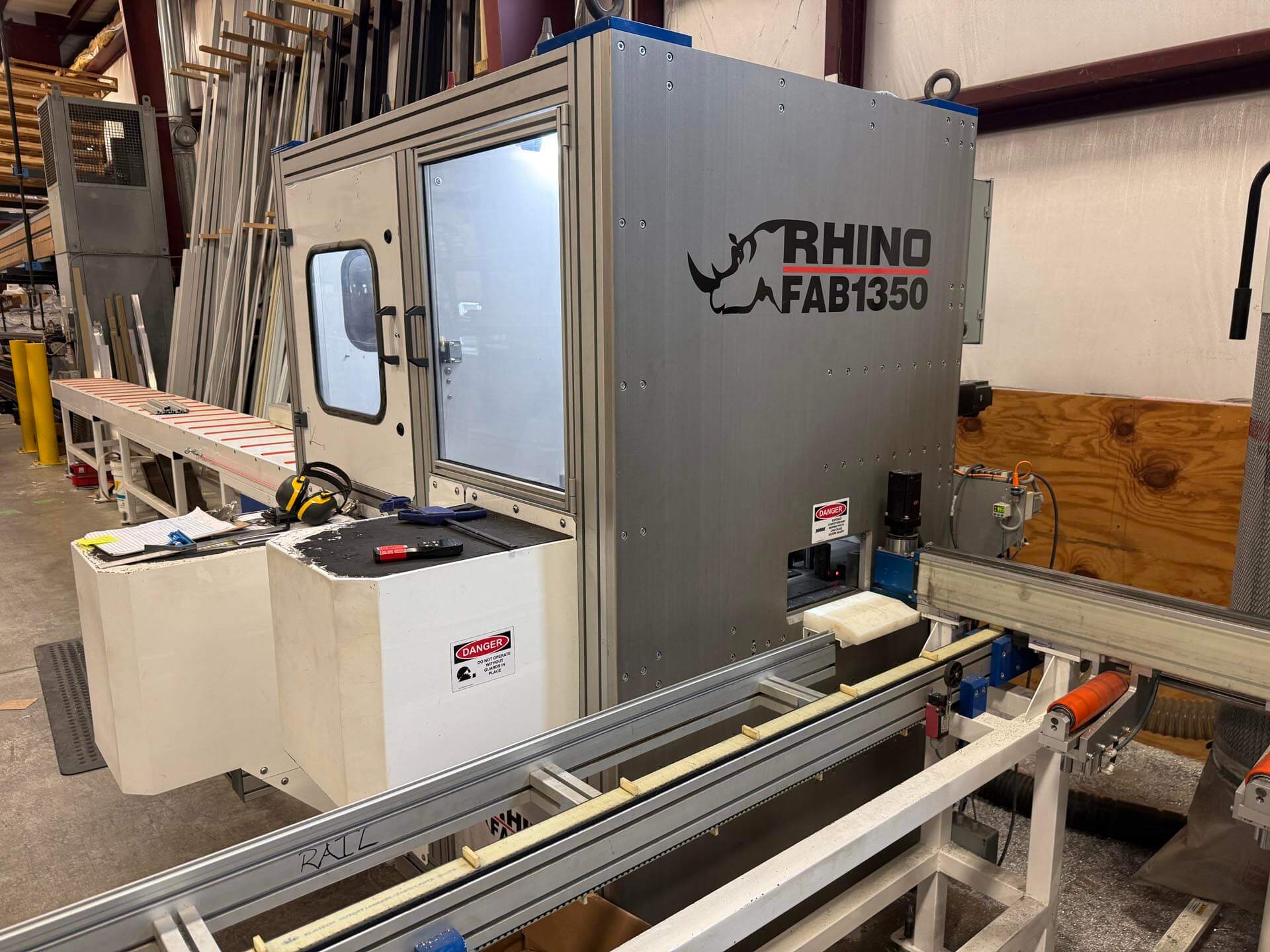Rhino Fab1350